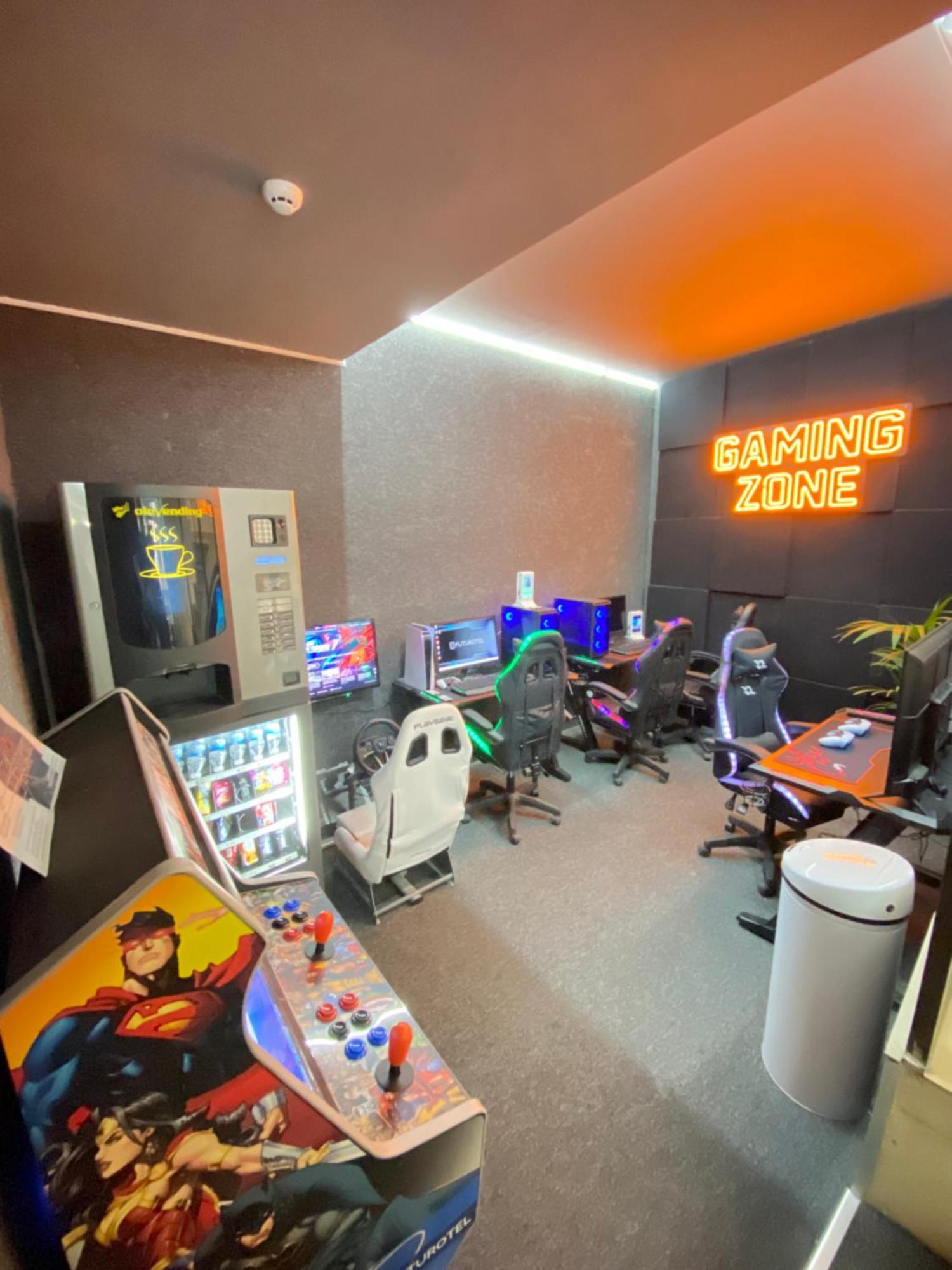 Futurotel Space Spa Garden Grenade Extérieur photo